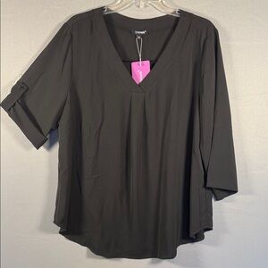 U.Vomade Black V-Neck Blouse with roll cuff.